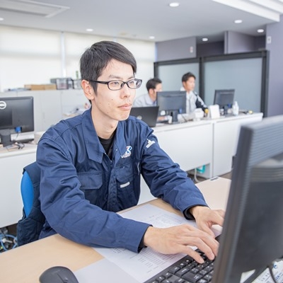 全国2500社中、ICT施工を提供できるのは2～3社だけ！