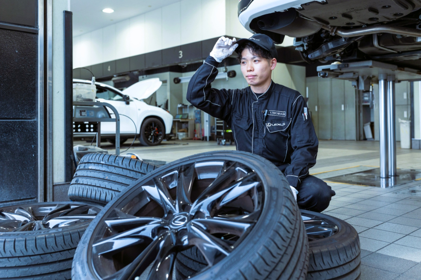 【9】自分の手で、社会に貢献してるって実感できる！

毎日、キミが整備した車が、誰かの通勤や旅行、家族の大切な移動を支えている。和歌山の人々の生活を、キミの技術が「安心」という形で守っているんだ。これって、めちゃくちゃ誇らしいことじゃない？！